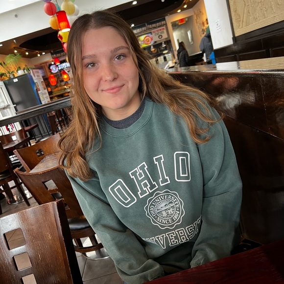 Meet your Posher, Elizabeth - Picture 1 of 1